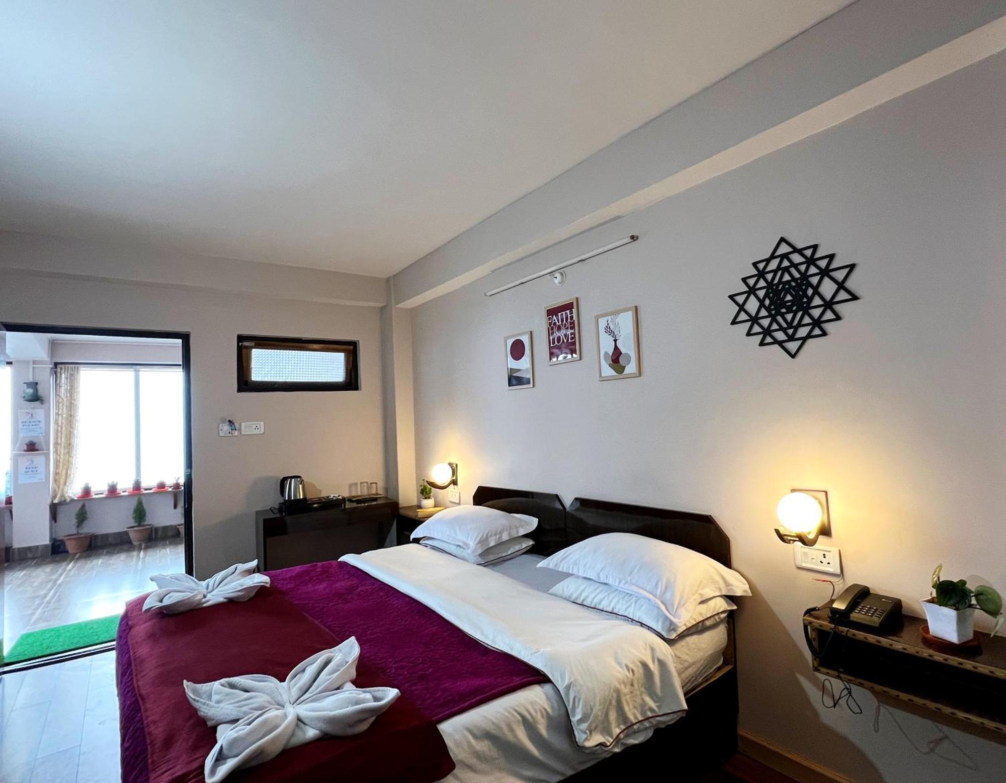 Darjeeling Heights - A Boutique Mountain View Homestay Bilik gambar